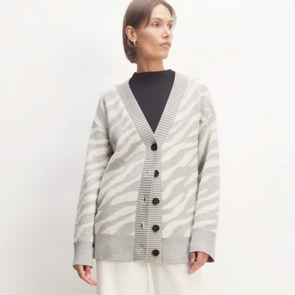 Everlane Alpaca Tiger Jacquard cardigan sweater Light gray & white Size Small - Picture 1 of 13